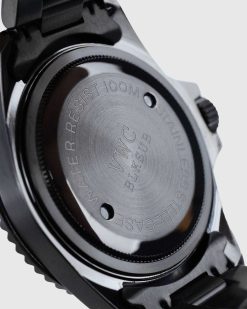 Vague Watch Co. Sous-Acier Noir | Montres