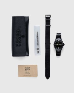 Vague Watch Co. Sous-Acier Noir | Montres