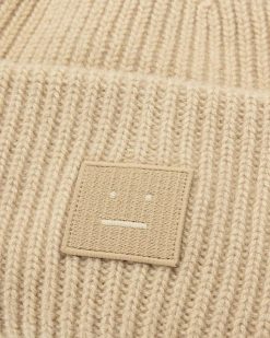 Acne Studios Bonnet Logo Grand Visage Biscuit Beige | Accessoires D'Hiver