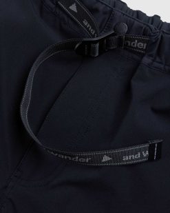 And Wander Short Trek 3 Noir | Shorts