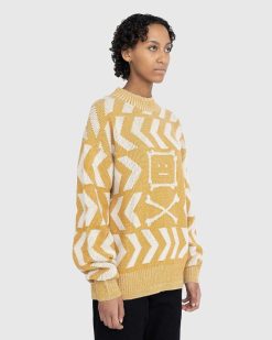 Acne Studios Pull Ras Du Cou Face Crossbones And Arrow Jaune | Tricots